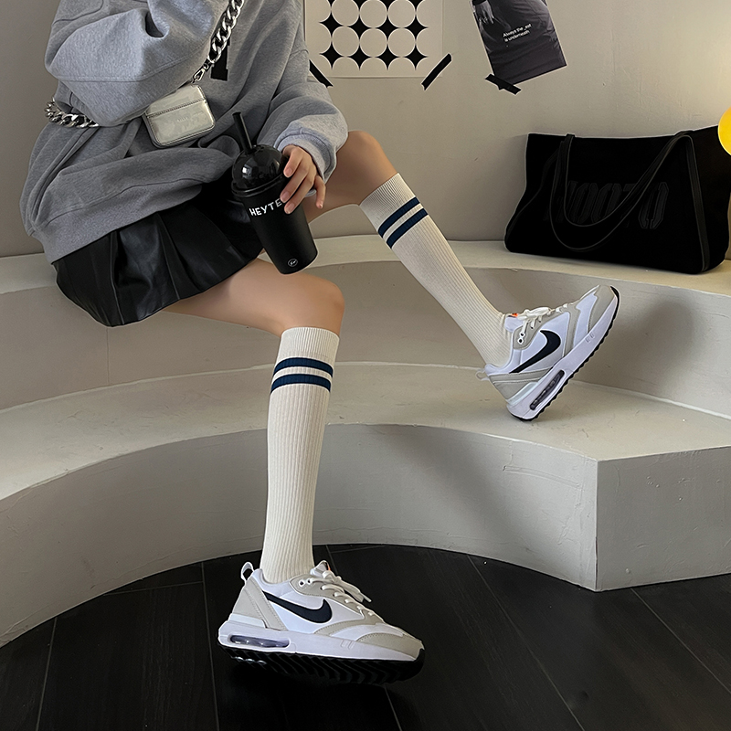 Calzini da donna al ginocchio a righe