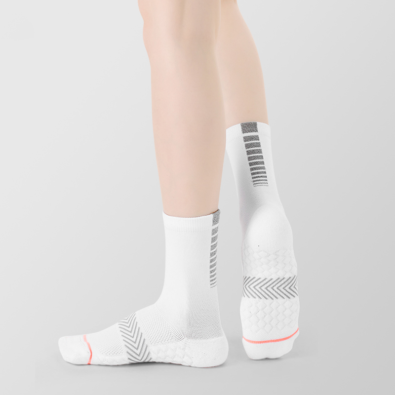 Calzini a compressione ad asciugatura rapida sul collo del piede in mesh per ciclismo all'aperto